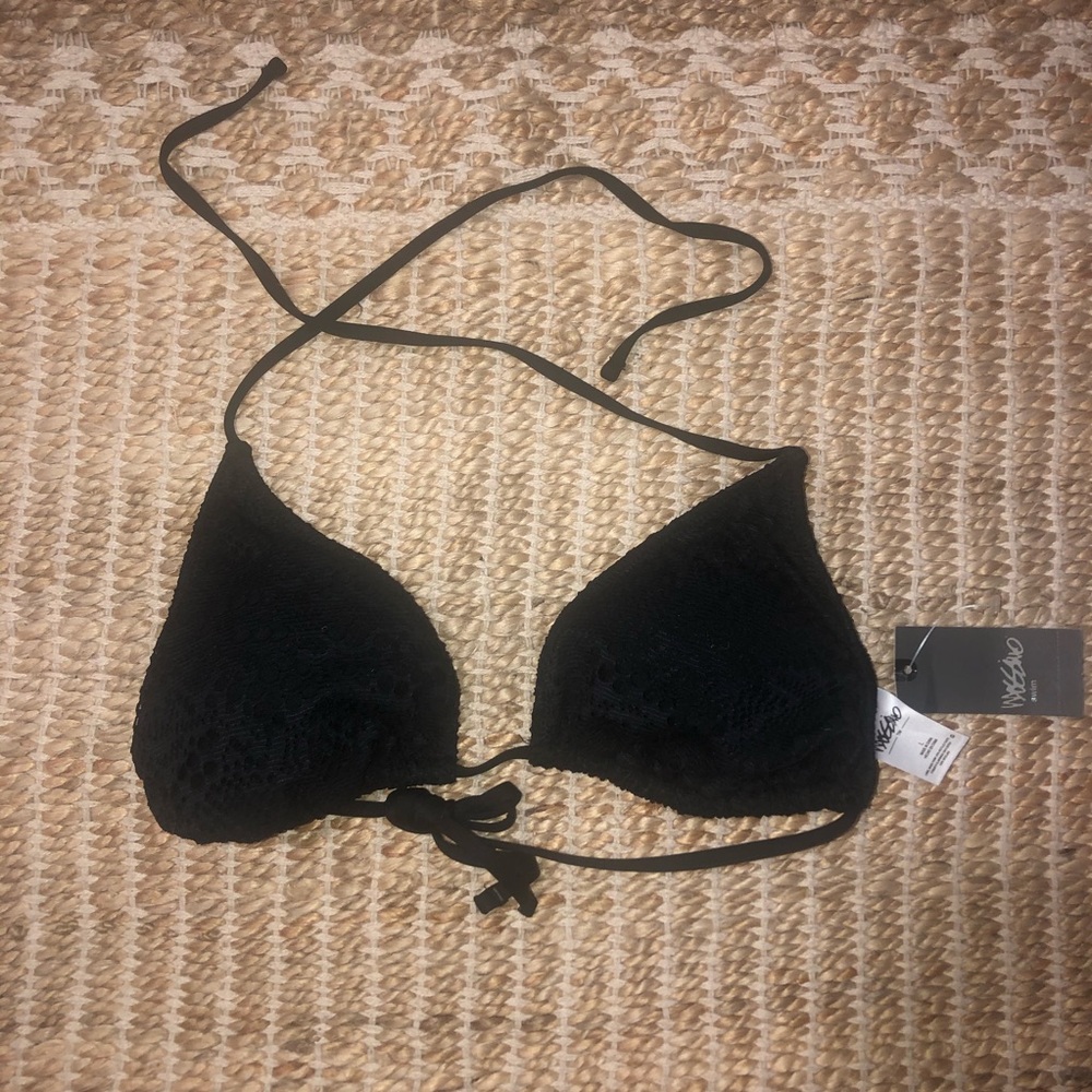 Nwt bikini top